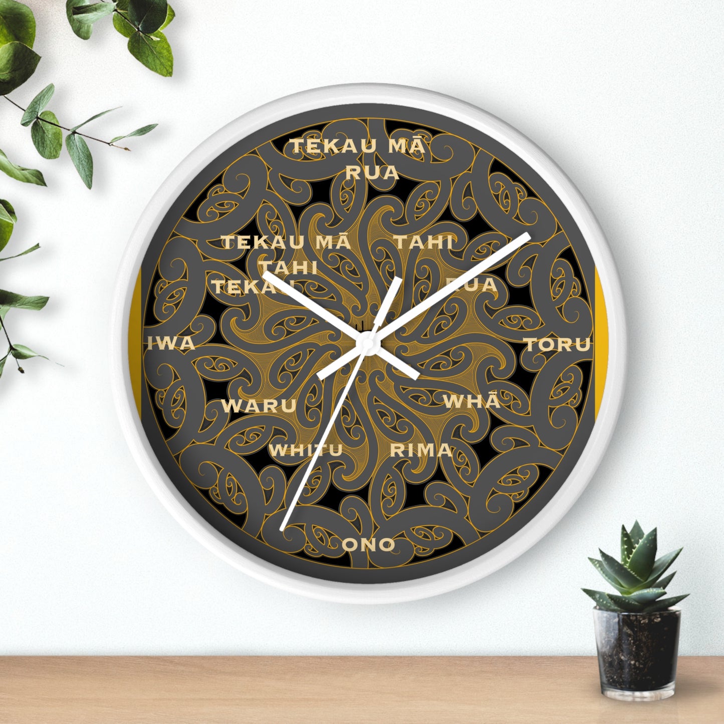 Māori Kirituhi Wall Clock