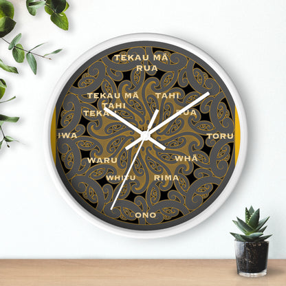 Māori Kirituhi Wall Clock